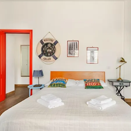 Idi Gemelli - The Teddy Bear Rock House Daire Roma