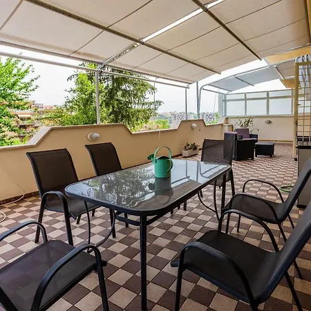 Apartment Idi Gemelli - The Teddy Bear Rock House