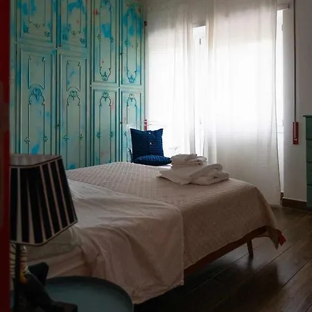 Idi Gemelli - The Teddy Bear Rock House Apartment *
